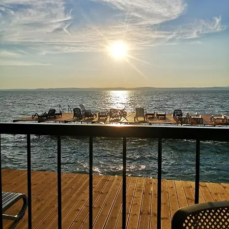 Bed and breakfast Dalma Panzió 4*